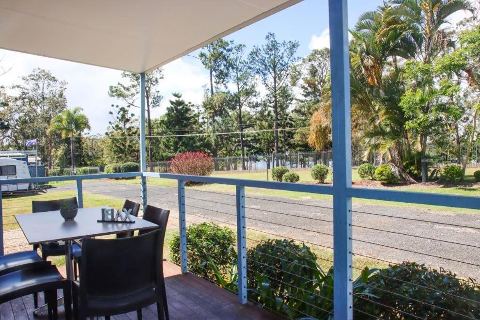 Lake Tinaroo Holiday Park Exterior photo